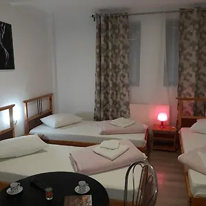  Hostel Carol 51